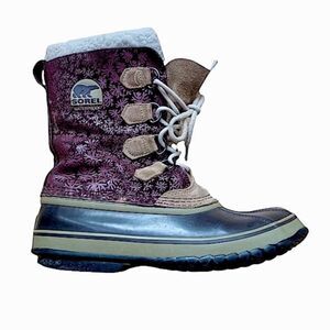 Sorel Caribou Wine Burgundy Print‎ Winter Snow Boots